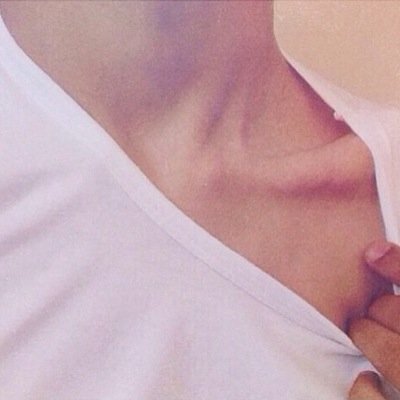 اعتبروني ميت،واتركوني اعيش بسلام.