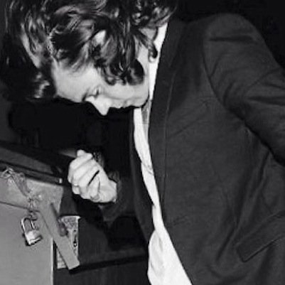 // I believe there's a difference between flirting and a real deal, passionate and consuming love. I just haven't found in between. //