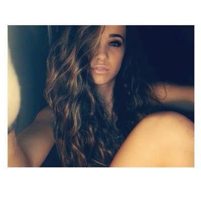 Instagram | @saarahrae |