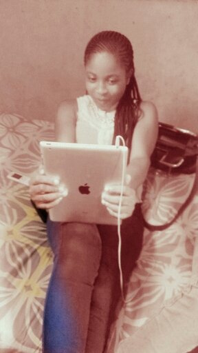 am simple nd gud lookin person