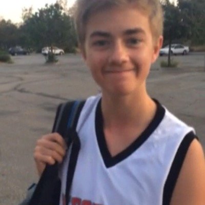 follow @caniffxyay bc free follow :)