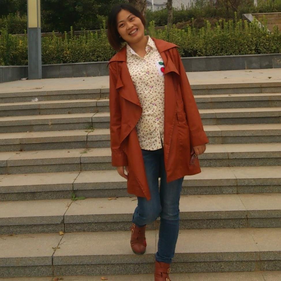 I am Julia from China , like to make friends. Skype- nenana88 :)