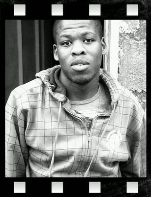 Into all artistry...[hip-hop|rock|pop|rave|electro|country|]music °movie fanatic°Geek°