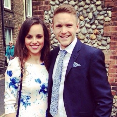 32, Husband, Father, Building Surveyor, Sportsman and fanatic, hometown of Newbury and Wolves fan!