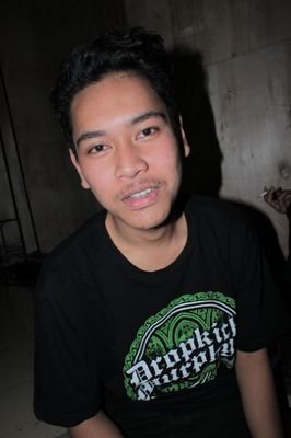 rikrorik's profile picture. my mom