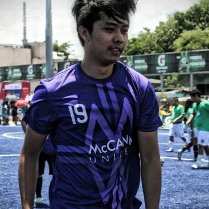 marlonborreo's profile picture. advertising creative, guitarist, reader.