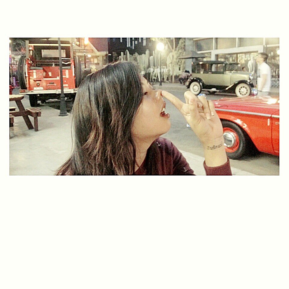 tessasaputra14's profile picture. Sky!