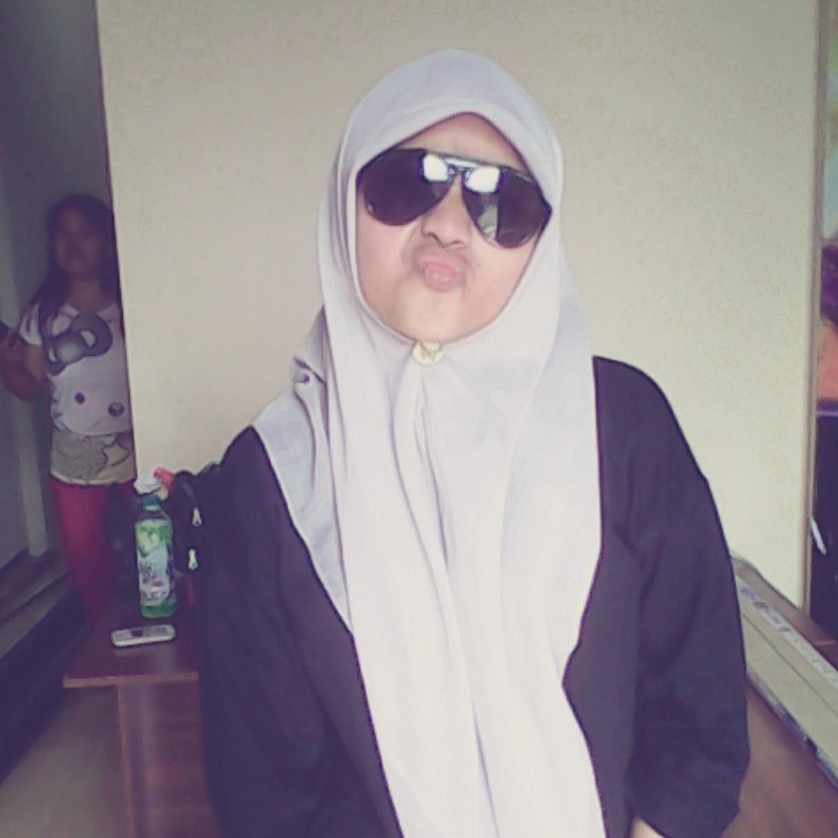 lul_luk's profile picture. set yourself FREE