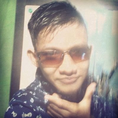 ronivalentino13's profile picture. smp 12 padang