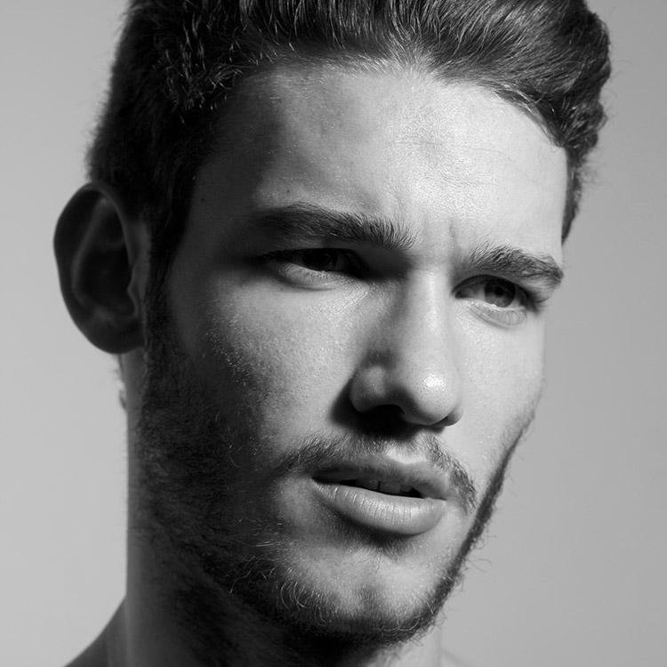 Twitter dedicated of 18-year-old newcomer Luigi Ficarelli from São Paulo, who has just joined the cast of @MegaModelBrasil