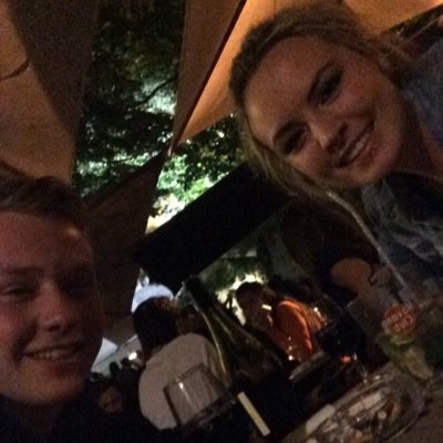 rosycrandles's profile picture. 