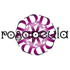 Rosapeula Moda Flamenca abre su primera tienda en Granada,con la intención de mostrar y compartir la pasión que ponen a cada uno de sus diseños.Flamenco y danza