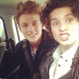 I love the @thevampsband @5SOS #F4F #TeamFollowBack