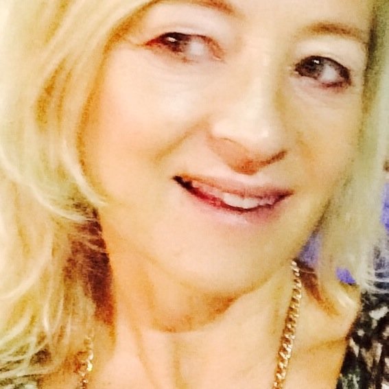 Freelance journalist and lifestyle blogger. Also teach Norwegian to immigrants. Work with me? tinecec@gmail.com  https://t.co/QPwdKjKXmI