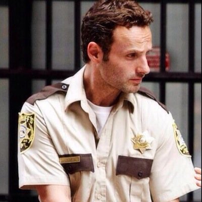I'm just a man tryin' to get his life back together, for the sake of his son. So far, that ain't happened yet. #TheWalkingDeadRP #PreZA
