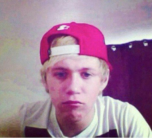 POTATO || a fan || dedicated not obessed || FOLLOWBACK OR UNF|| little things || lwwy || she looks so perfect || follow me and i'll follow u back ||