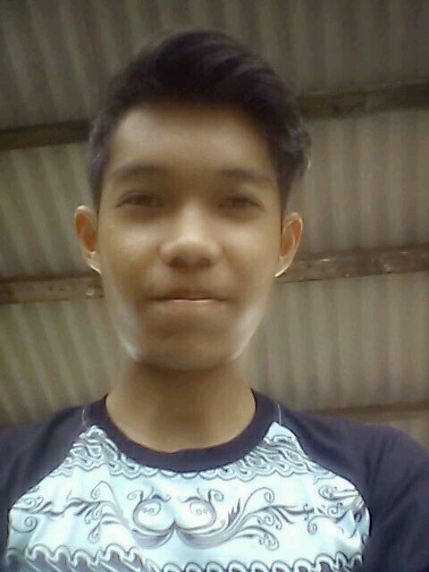 AlifRahim3's profile picture. Stop reading my bio and just follow.