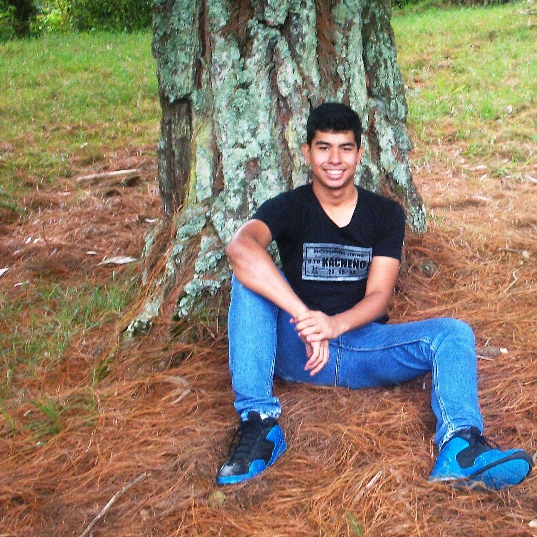 josephgregoriz's profile picture. Worshiper, sportsman and student.