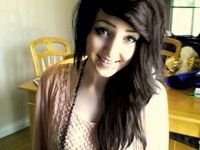 rosynejuvyvy's profile picture. Happiness is the soundtrack of my life :) ??