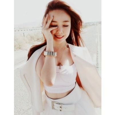 걸스데이 — 방민아 // Girls Day's Minah rolepard. ©1993