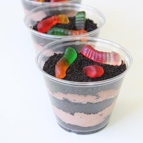 Coming to SHS December 15th - 19th, 2014 mudcups contain pudding, oreo, pudding, coolwhip and gummyworms
