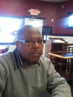 jeffreydean105's profile picture. 