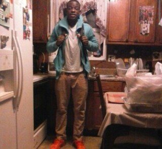 just a nigga in the world trying to make it!! 
darkskinn