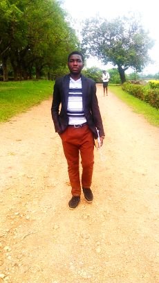 Am the future hope of Nigeria. I believe in the philosophy of love and equality for all.  #MUFC