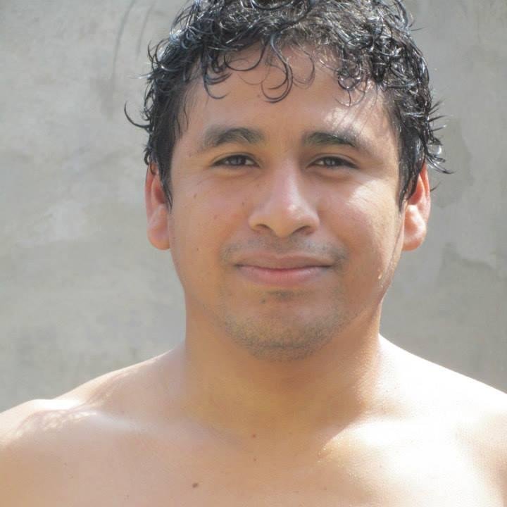Para que creerse algo que no eres, si basta con ser uno mismo es genial y no tienes que finguir,  no hay nada mas fiu fiu jajajaja