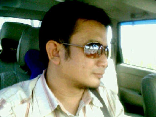 Tuhan q brdoa utk seseorang yg kusayang, g bnyak yg kupinta hnya meminta Engkau utk mnguatkan, mnjaga, mnuntunya dlm mnemukan kbhagiaan wlo q sdh g brsamanya lg