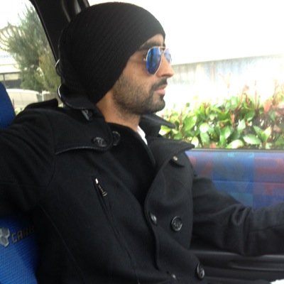 Saab45184579's profile picture. L'unica persona di cui puoi fidare è te stesso nessun altro.