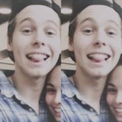 send me a selfie to see if you're groupie material or not