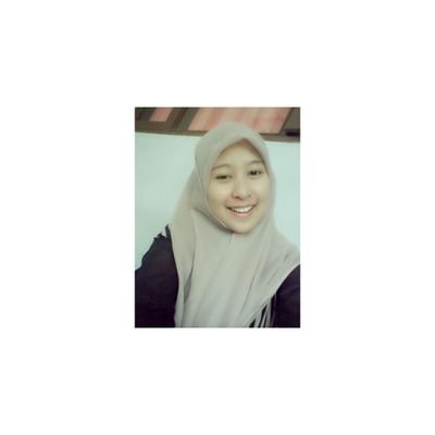 Ayu permata / 8 Vhs' gr11 / Tata kecantikan kulit / 7D1991E9 .