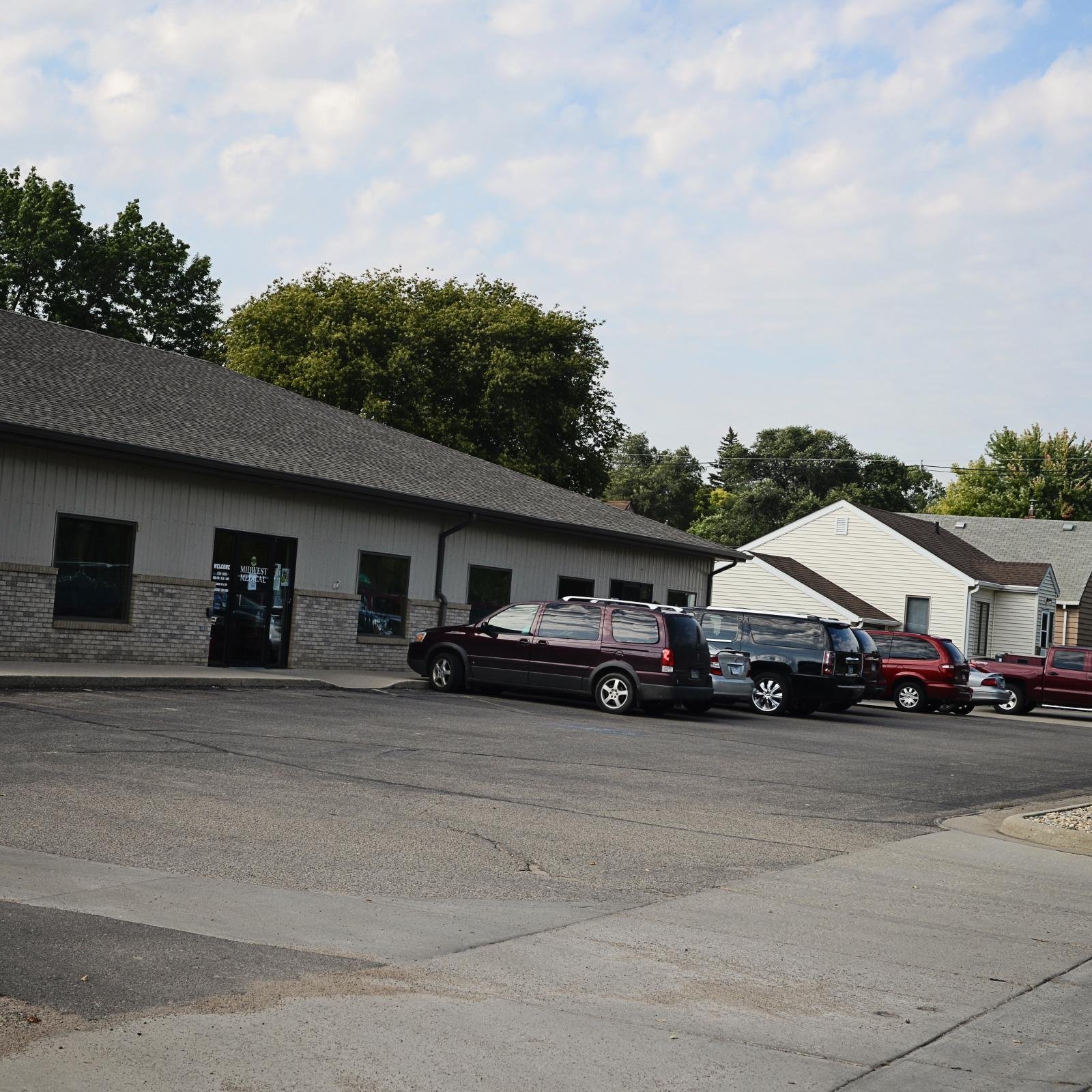Family owned full service medical supply business (30+ years). With a focus on sleep apnea, home modifications, oxygen & new/used medical equipment.
