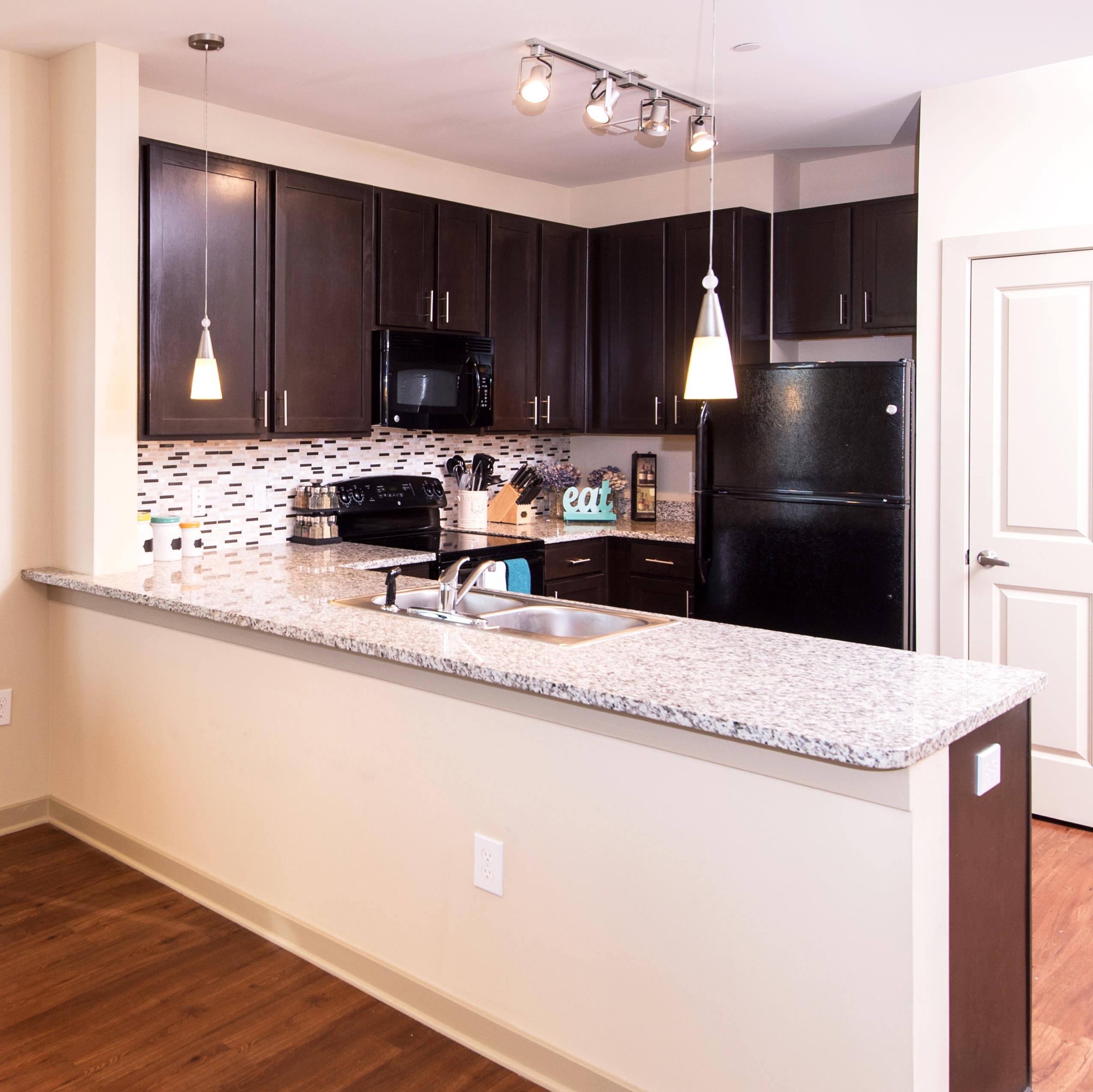 The official Twitter page of Note 16 Apartments in Nashville, TN | 615-298-1608 | note16@ram-mgt.com