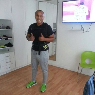 Contador de la Republica Bolivariana de Venezuela, comerciante independiente y cualquier otra actividad emergente.