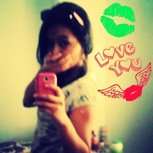 sonreir en medio de besos besar en medio de sonrisas♥