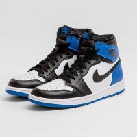 Basketball Sneakers (@hothotsneakers) Twitter profile photo