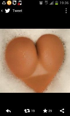 perveret's profile picture. 