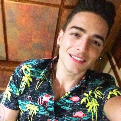 Cantante, cuenta para la fanaticada de Maluma presta atención a nuestros tuits y podrás ganar muchas cosas.