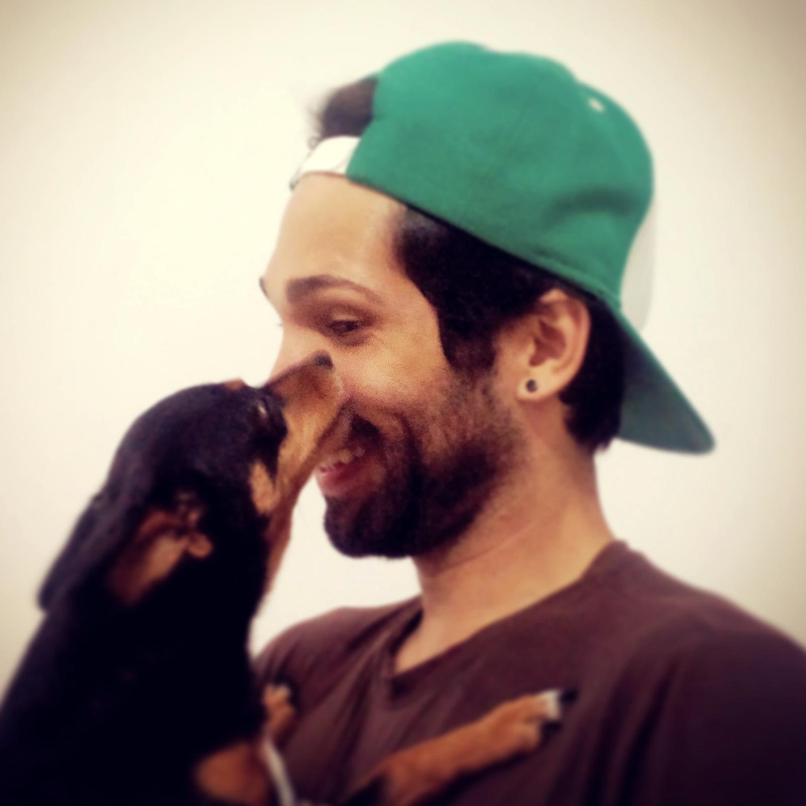 um ator e designer gráfico (sim, que foi?) gaúcho e otimista!