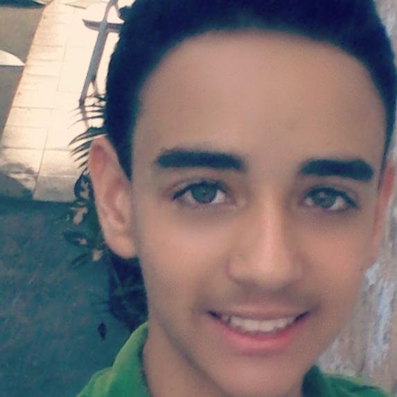 Eu não sou a melhor pessoa do mundo, mas pelo menos não finjo ser quem não sou.