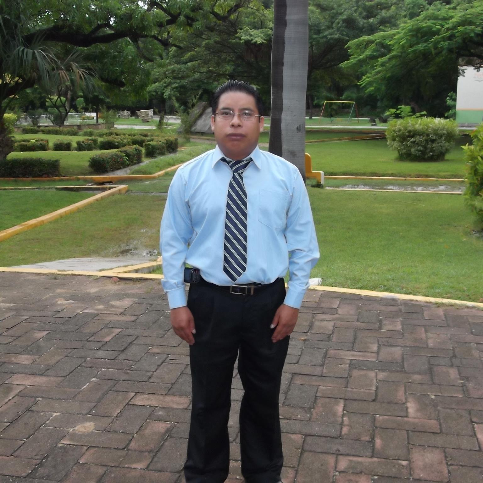 gomezsantiz_5's profile picture. 