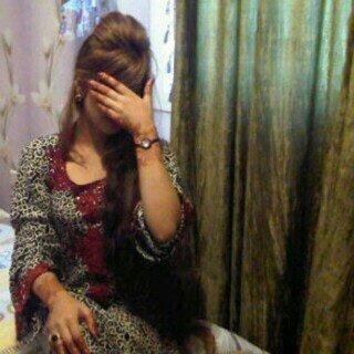 انا ريم من الامارات وعمري25ابي ناس جادين من الامارات واعمارهم فوق 25 سنه الي مب جاد لايكلمني نظامي رصيد 200درهم اتصالات عربون ترسله على الخاص مع رقمك واتصل
