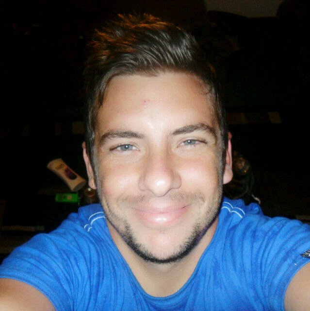 love life thankfull for the one's I love!! I always like a good joke and prank!! and I have a super duper sexy fiancé!