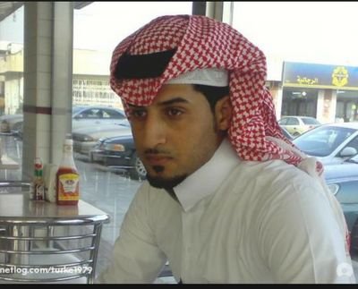 ‏‏‏‏‏‏‏‏‏‏‏‏‏‏‏‏‏علمتني ﺂلحيآة : ليس الكبير من يَراهُہَ الناس كبيراً بل الكبير من ملئ قلوب ألناس حبا   (تابعني اتابعك )