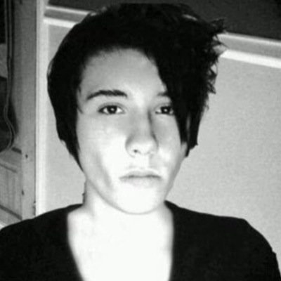 follow @tornadolester pls ily
