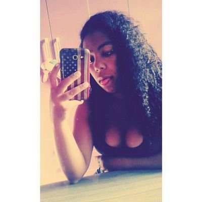 se eu te olhar sorri seu te perder me ganha♬♪♩
