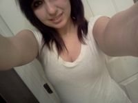 wybutahiqusa's profile picture. Break the rules and stand apart, ignore your head and follow your heart ??