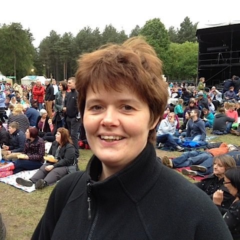 Former Cell biology researcher, former Open Research Librarian / part-time carer.